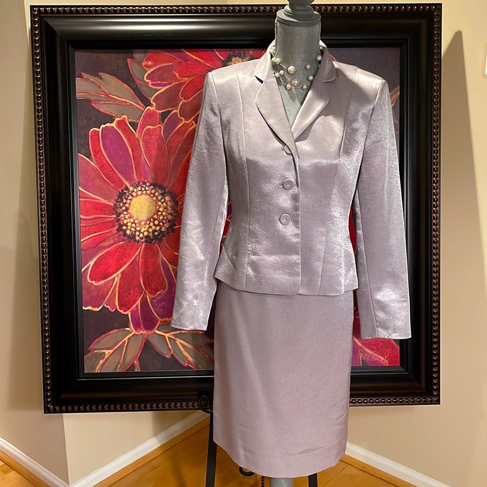 Kim Rogers | Sleek & Subtle Silver / Metallic Grey Skirt Suit